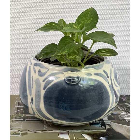 Blue & White Swirl Stoneware Planter Flower Pot Round Wheel Thrown Maker’s Mark - Picture 5 of 17